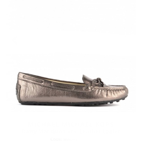 MICHAEL KORS 100% LEATHER METALLIC PEWTER FLAT LOAFER SLIDE FLATS - Picture 6 of 16
